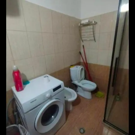 1+1 Family Flat With Balcony Apartament Durrës