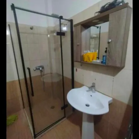 1+1 Family Flat With Balcony Apartament Durrës